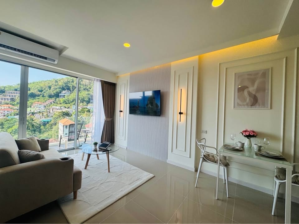 Mountain-View Apartment, 800 m from Karon Beach 3