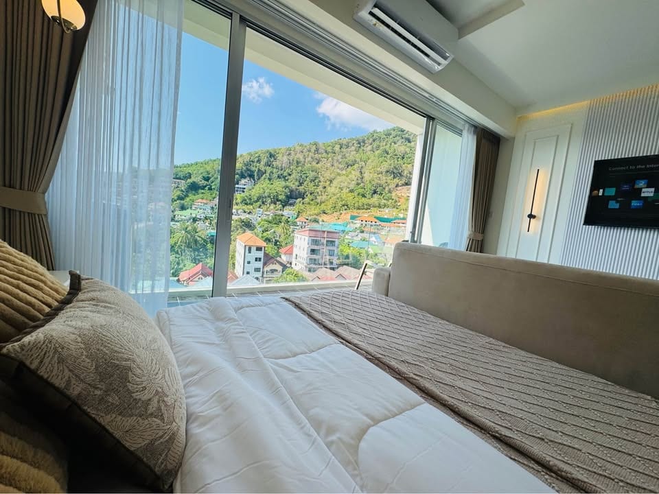 Mountain-View Apartment, 800 m from Karon Beach 4