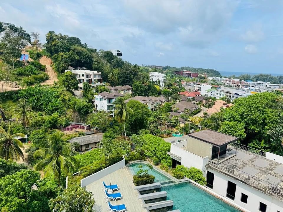 Spacious Studio with Sea and Pool View — Veloche, Karon 2