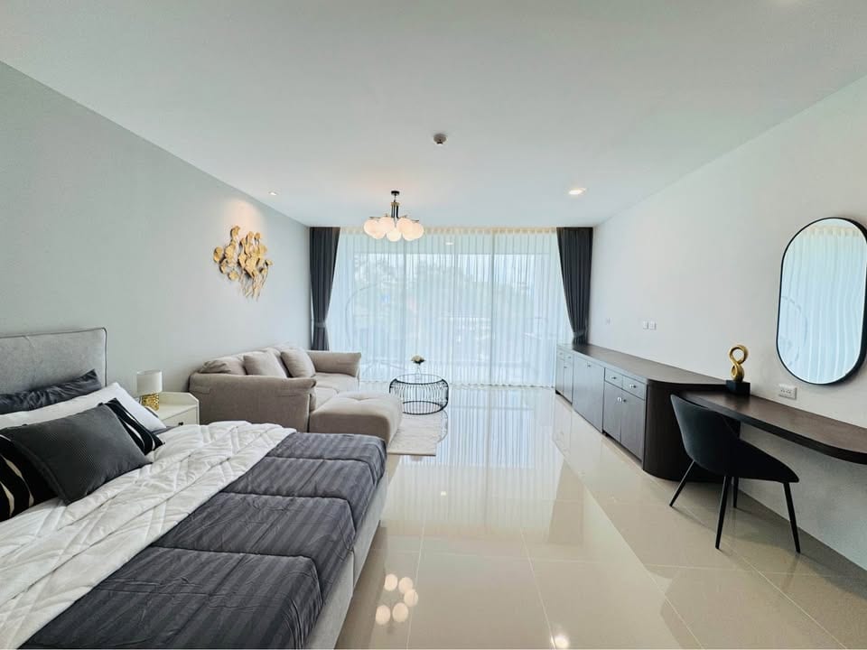 Spacious Studio with Sea and Pool View — Veloche, Karon 6