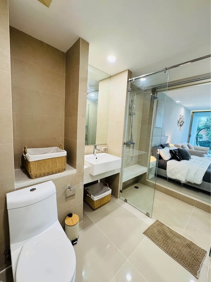 Spacious Studio with Sea and Pool View — Veloche, Karon 8