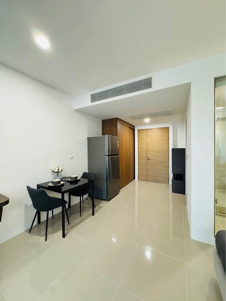 Spacious Studio with Sea and Pool View — Veloche, Karon 9