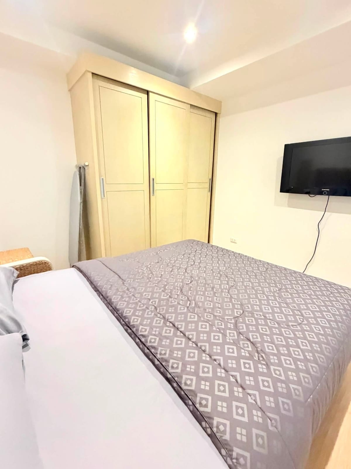 Sea-View 2-Bedroom Apartment — Kata Ocean View 9