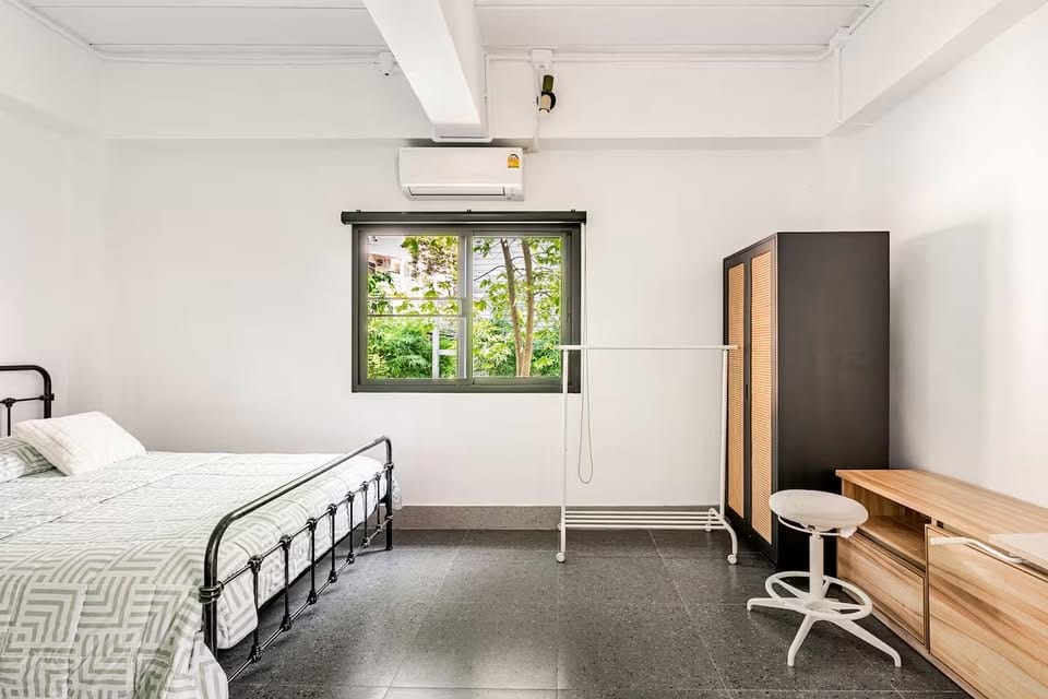 Four-Bedroom Hillside House with Sea View — Kata