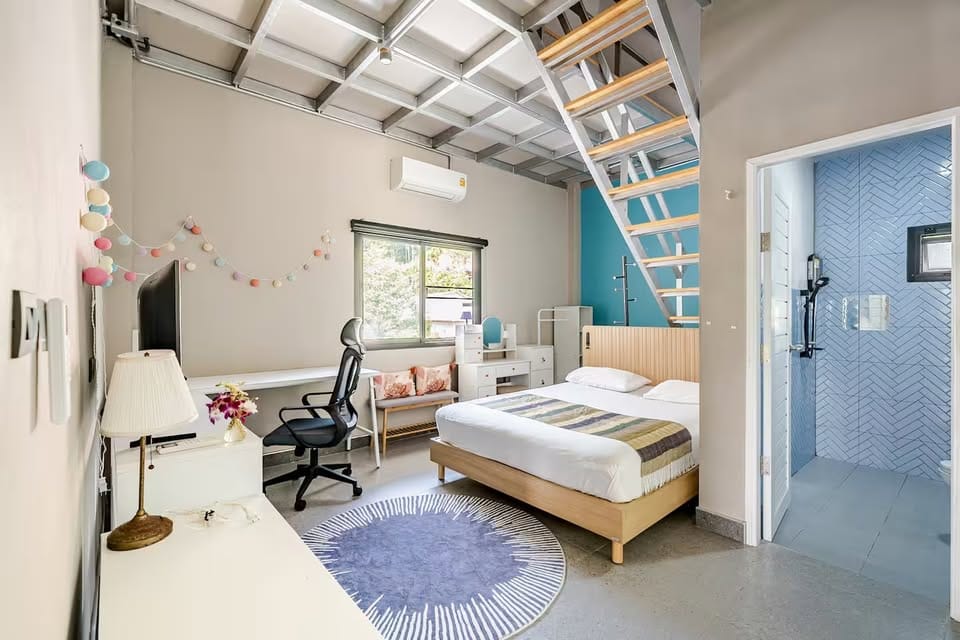 Four-Bedroom Hillside House with Sea View — Kata