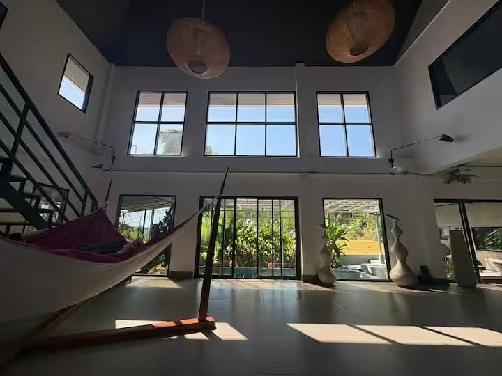 Four-Bedroom Hillside House with Sea View — Kata