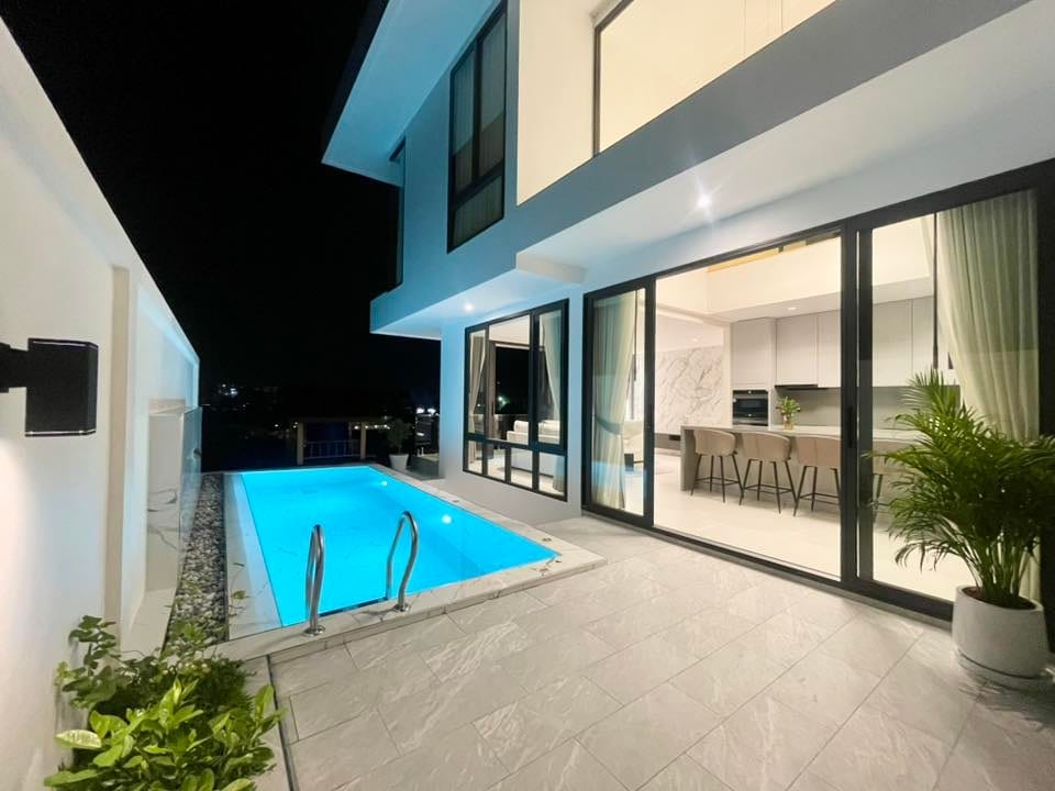 Pool Villa with Mountain and Sunset Views — Kata 11