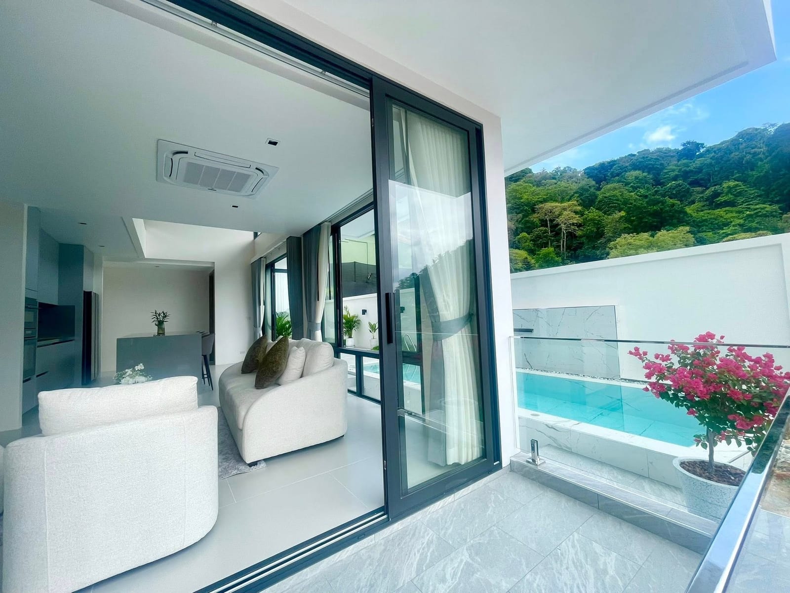 Pool Villa with Mountain and Sunset Views — Kata 8