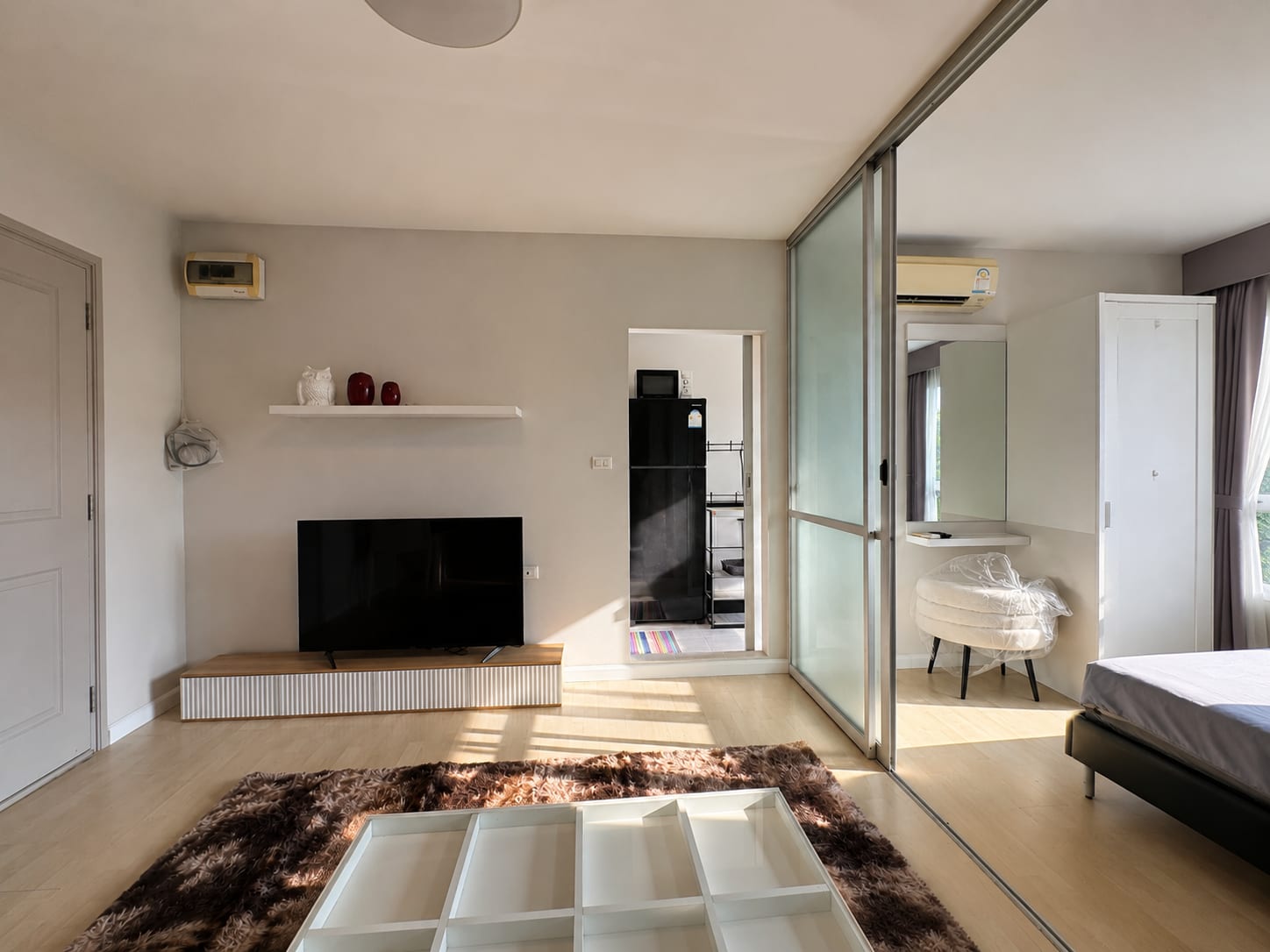 1-Bedroom Condominium for Rent in Kathu, Phuket — interior view