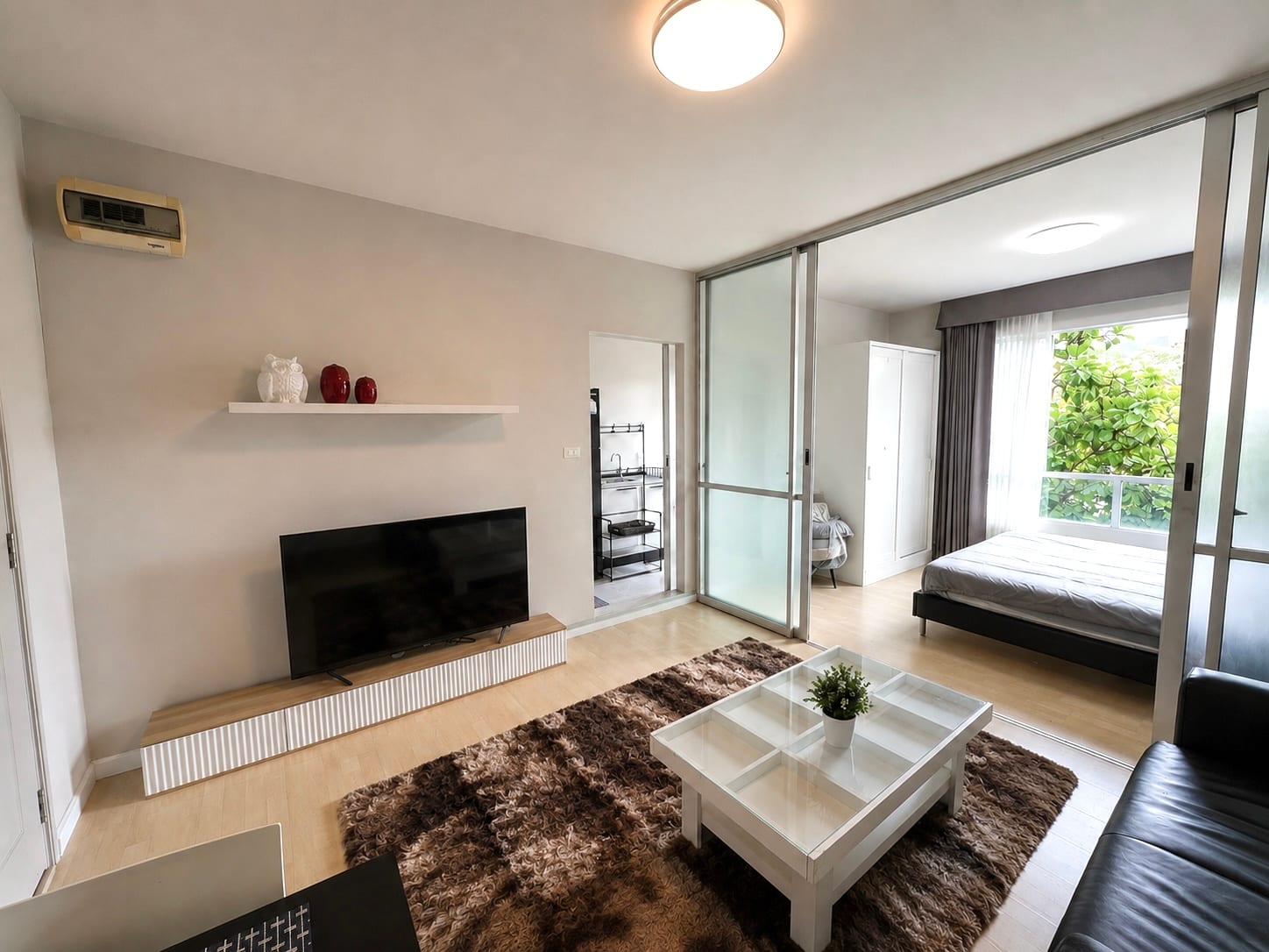 1-Bedroom Condominium for Rent in Kathu, Phuket — interior view