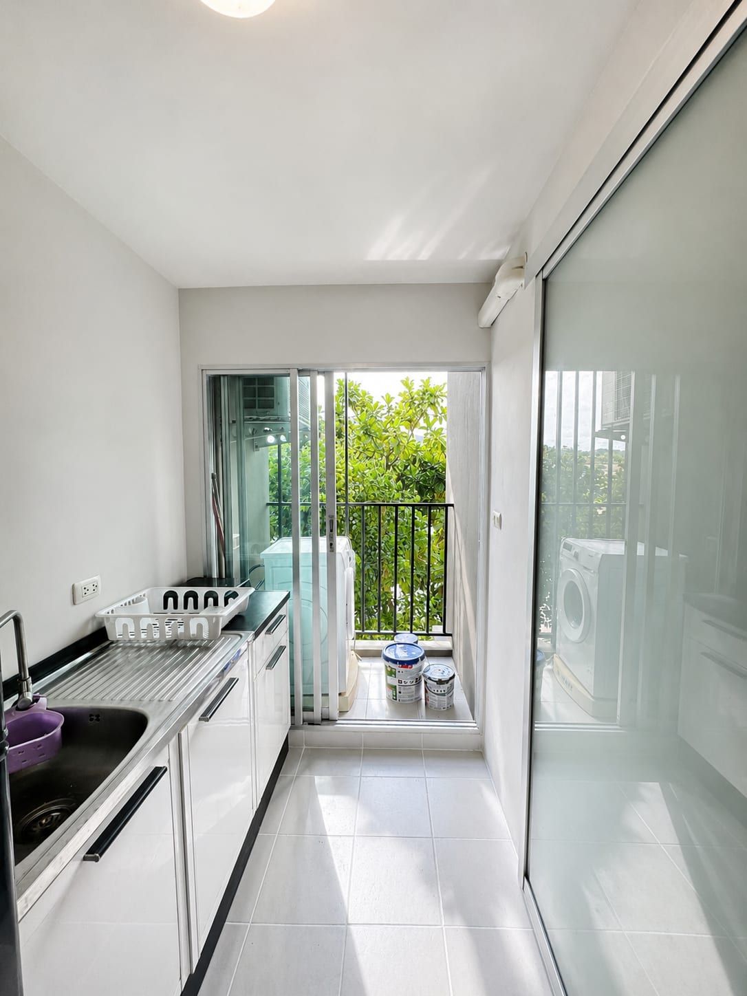 1-Bedroom Condominium for Rent in Kathu, Phuket — interior view