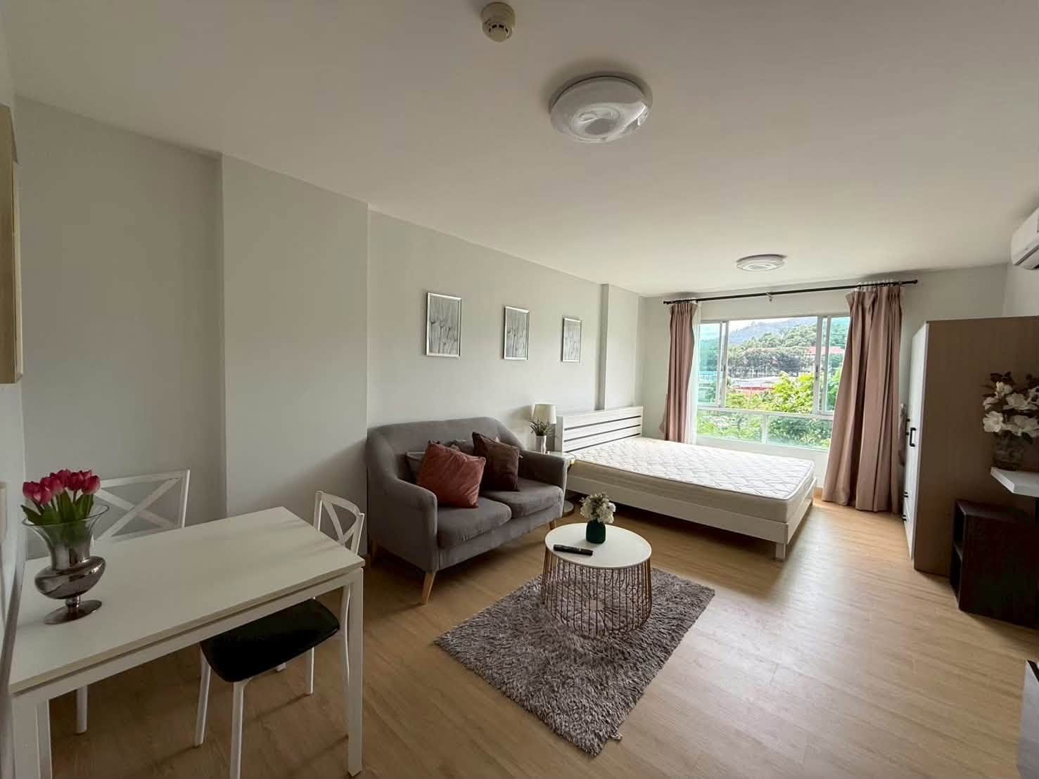 Studio with Mountain View — dcondo Kathu-Patong 2