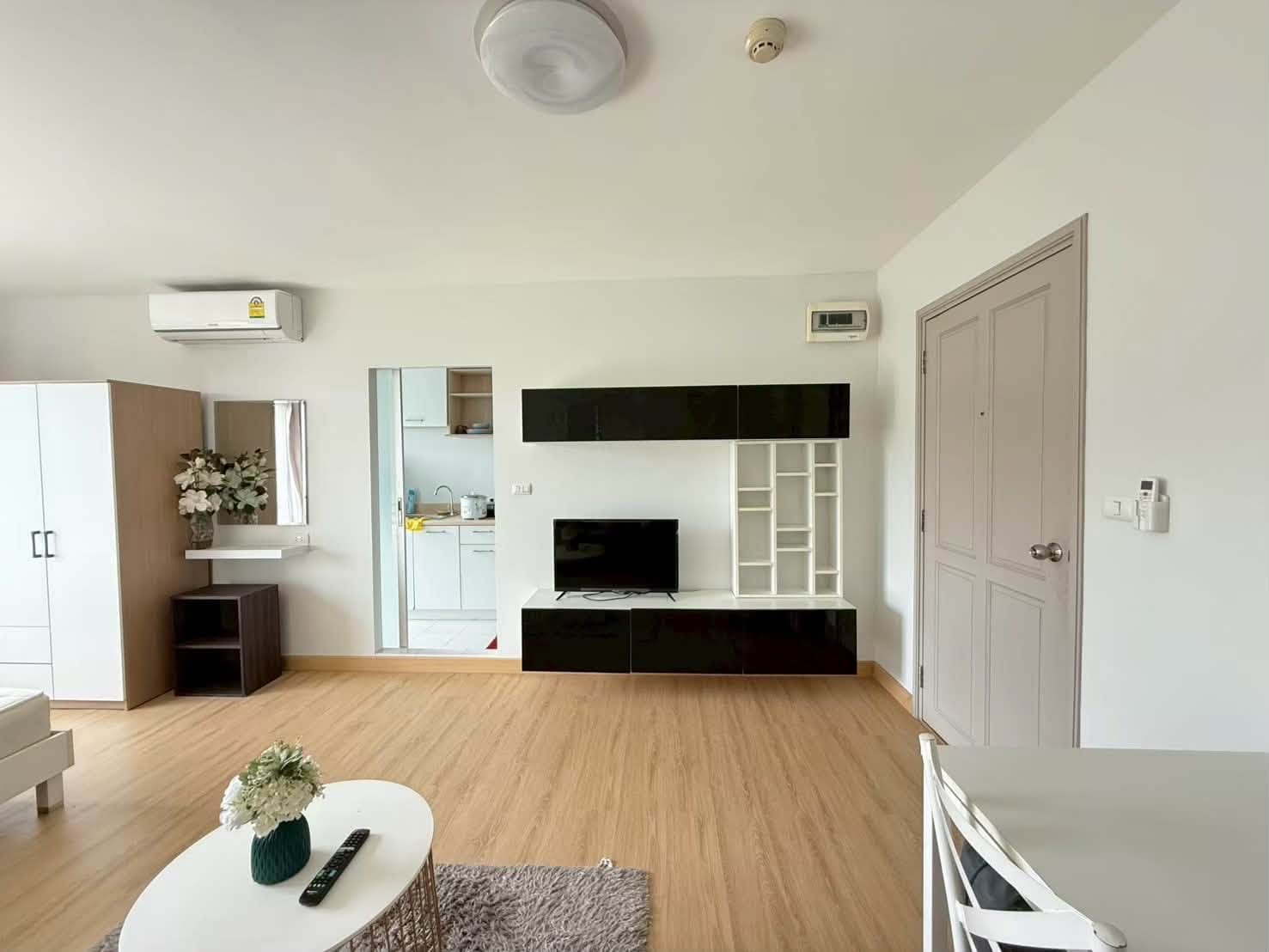 Studio with Mountain View — dcondo Kathu-Patong 5