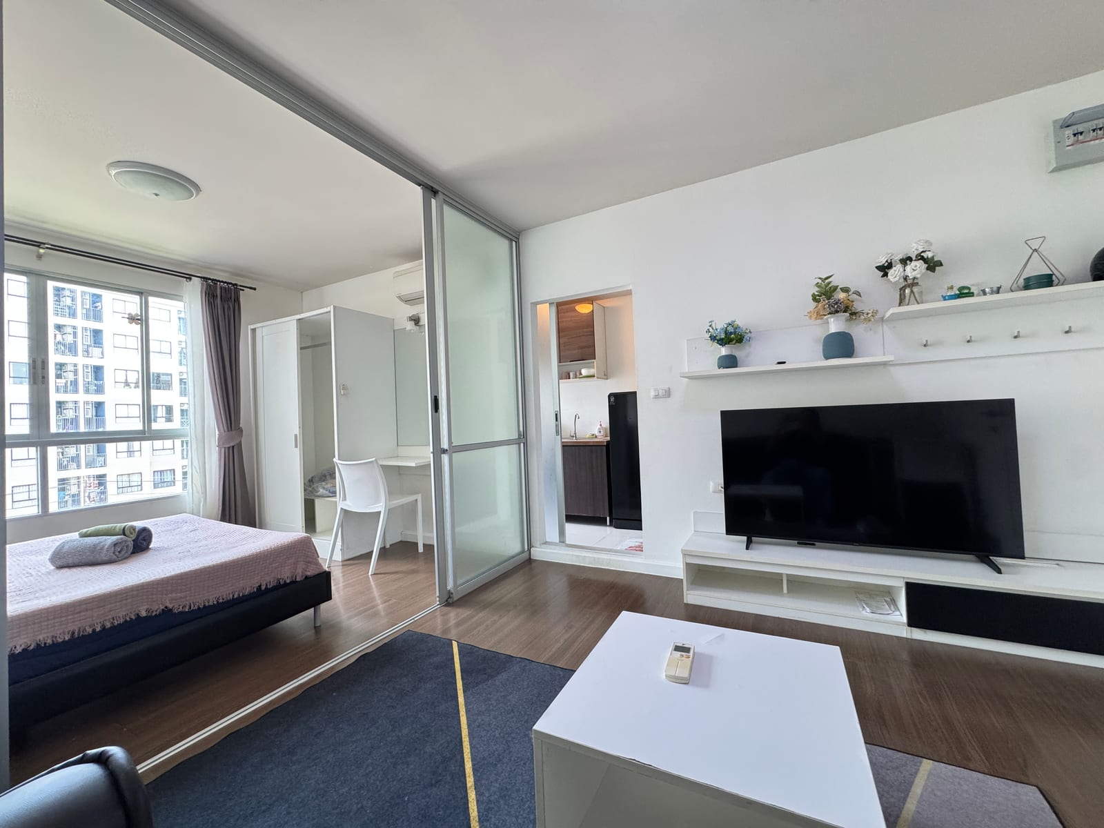 1-Bedroom Condominium for Rent in Kathu, Phuket — interior view