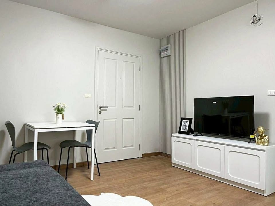 Garden and Pool View Apartment — dcondo Creek, Kathu 10