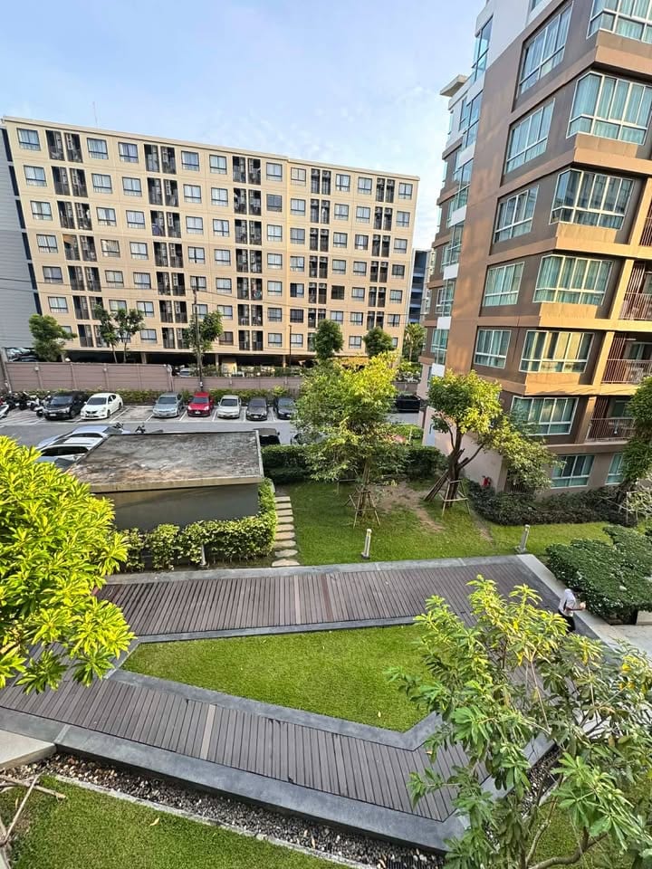 Garden and Pool View Apartment — dcondo Creek, Kathu 3