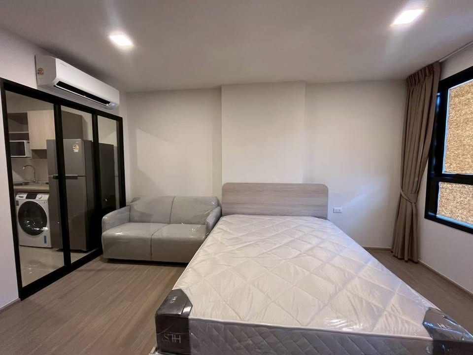 Studio Apartment — Dcondo Reef, Kathu 5