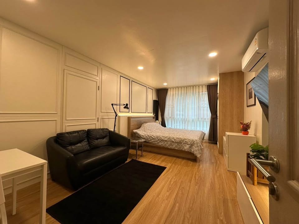 One-Bedroom Apartment with Pool View — D Condo Creek, Kathu 10