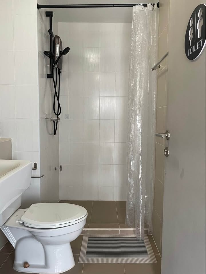 Tenanted 1-Bedroom Apartment with Pool View — D Condo Creek, Kathu 6