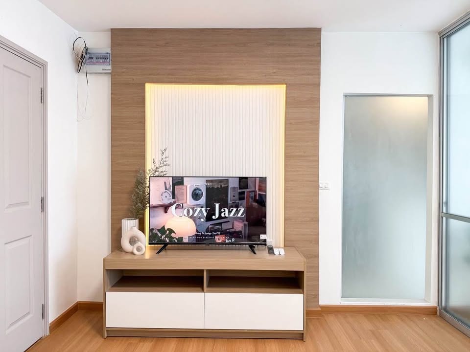 Newly Renovated Apartment — D Condo, Kathu 6