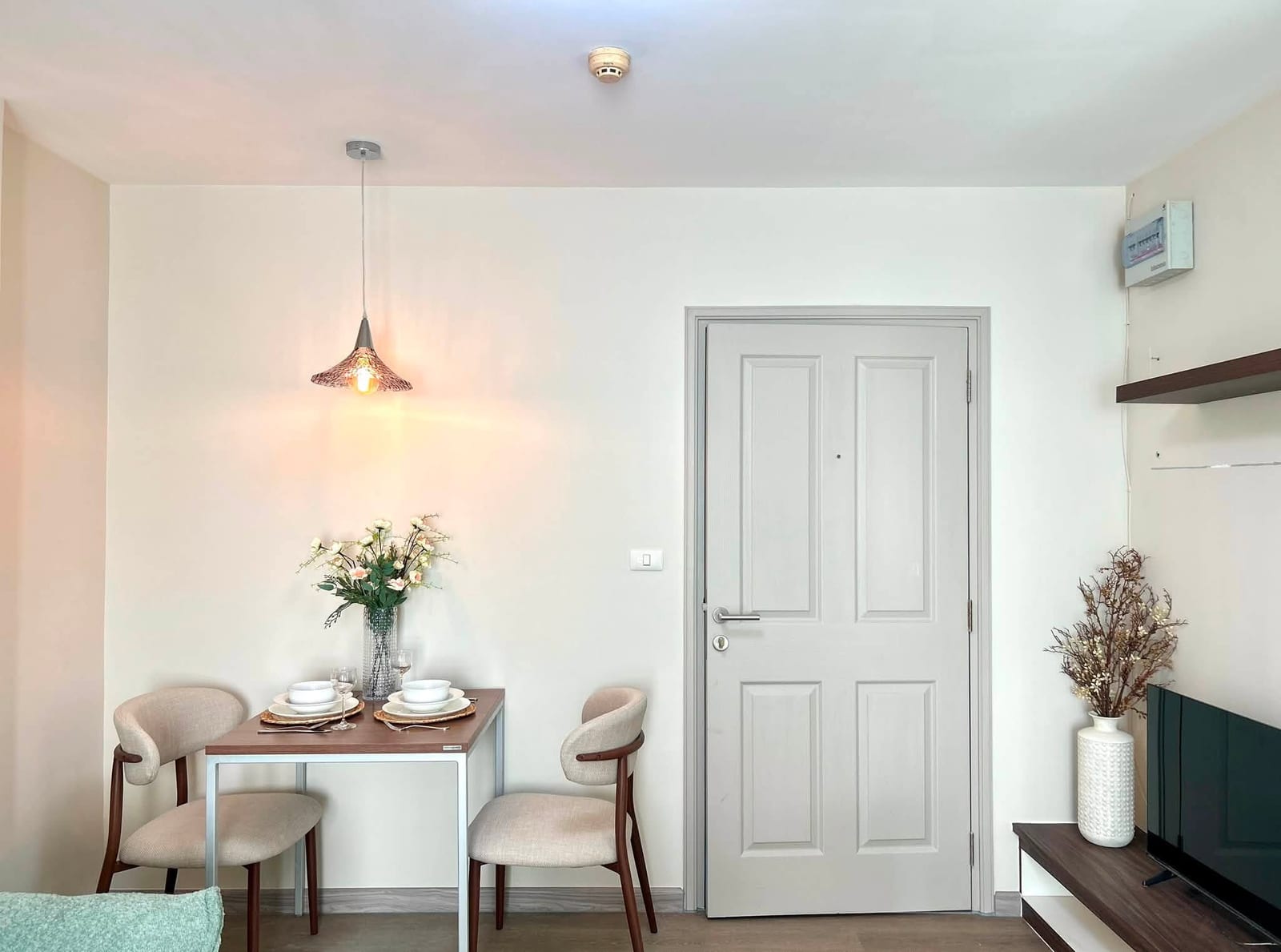 1-Bedroom Apartment with Pool View — dcondo Mine, Kathu 10
