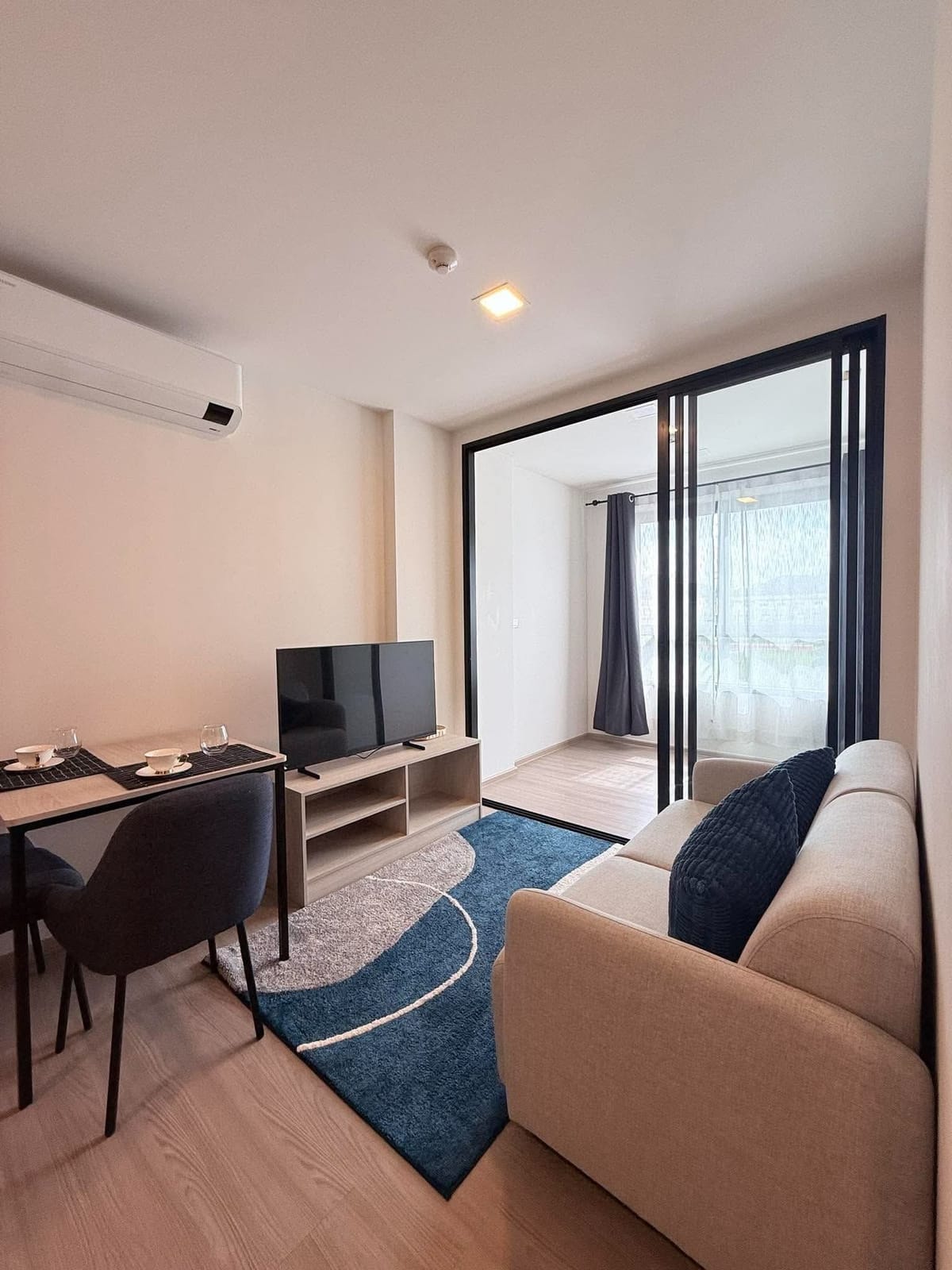 1-Bedroom Apartment with Flex Room — dcondo Reef, Kathu 2