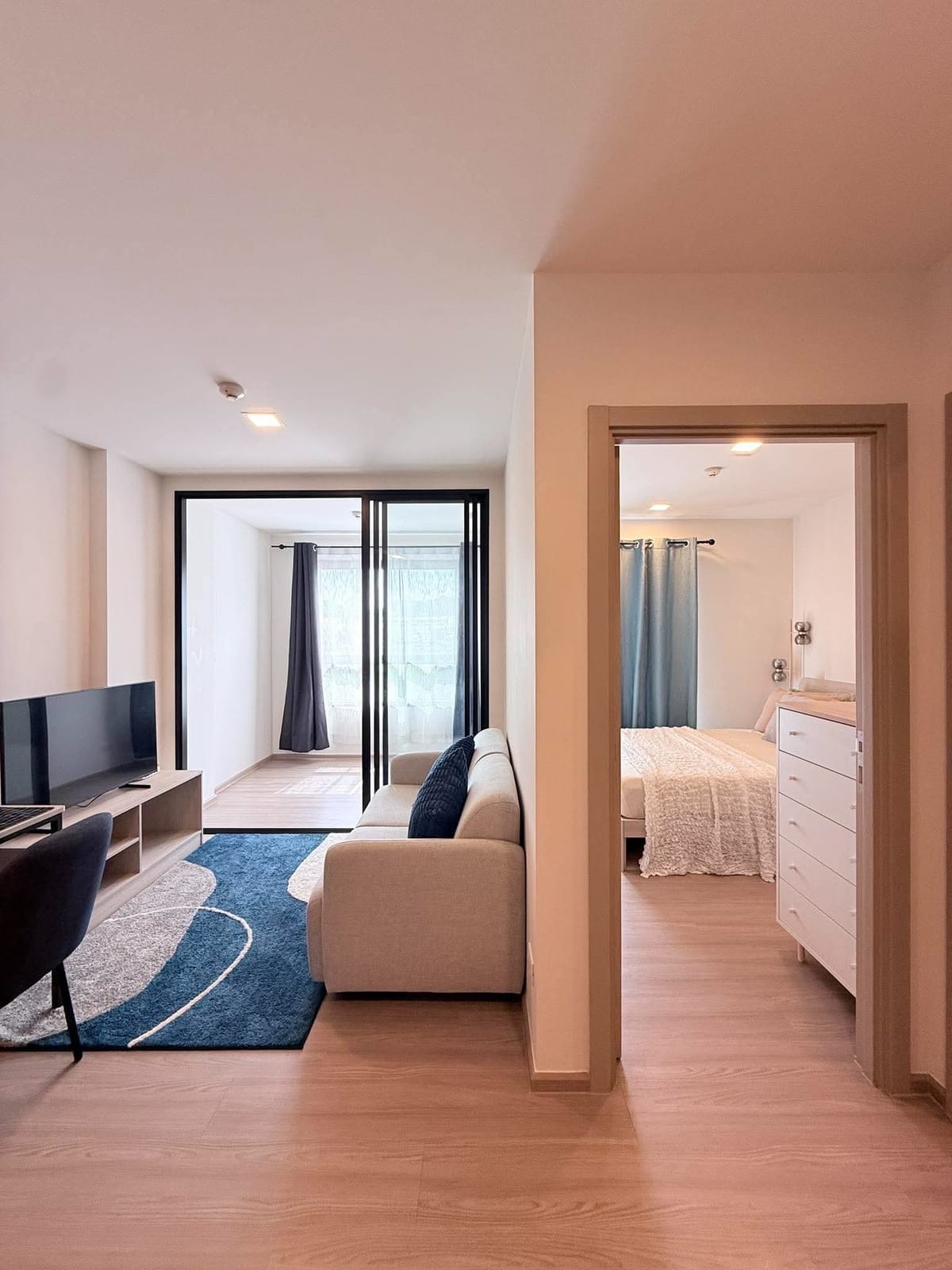 1-Bedroom Apartment with Flex Room — dcondo Reef, Kathu 3