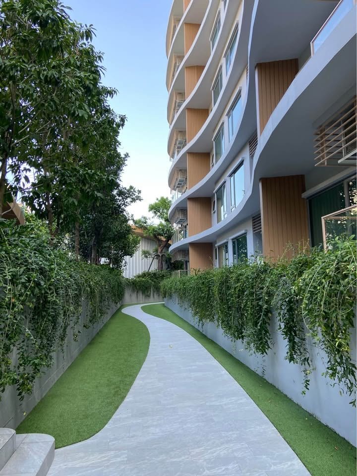1-Bedroom Apartment with Garden View — Phyll, Kathu 5