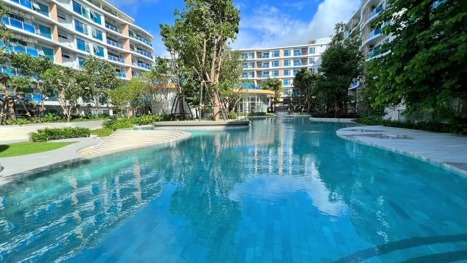 1-Bedroom Apartment with Pool and Hill View — Phyll, Kathu
