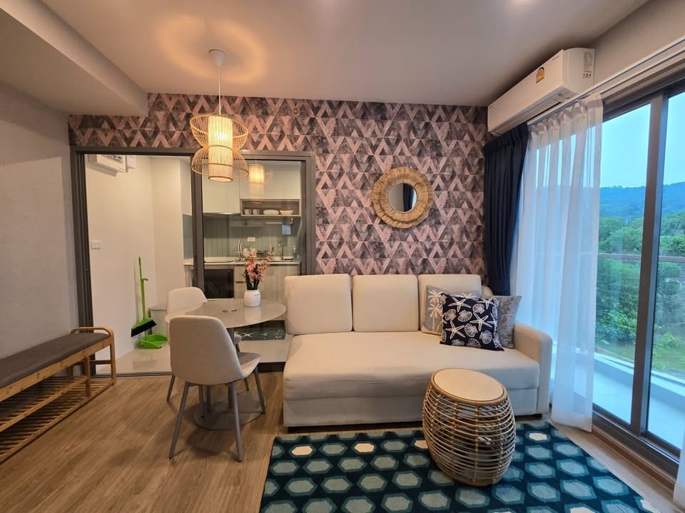 1-Bedroom Apartment with Pool and Hill View — Phyll, Kathu 11