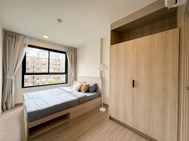 2-Bedroom Apartment with Pool View from Every Room — D Condo Reef, Kathu 3