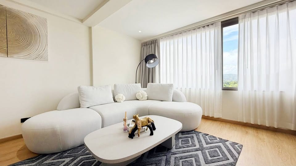 Renovated 2-Bedroom Apartment on the Golf Course — Kathu 14
