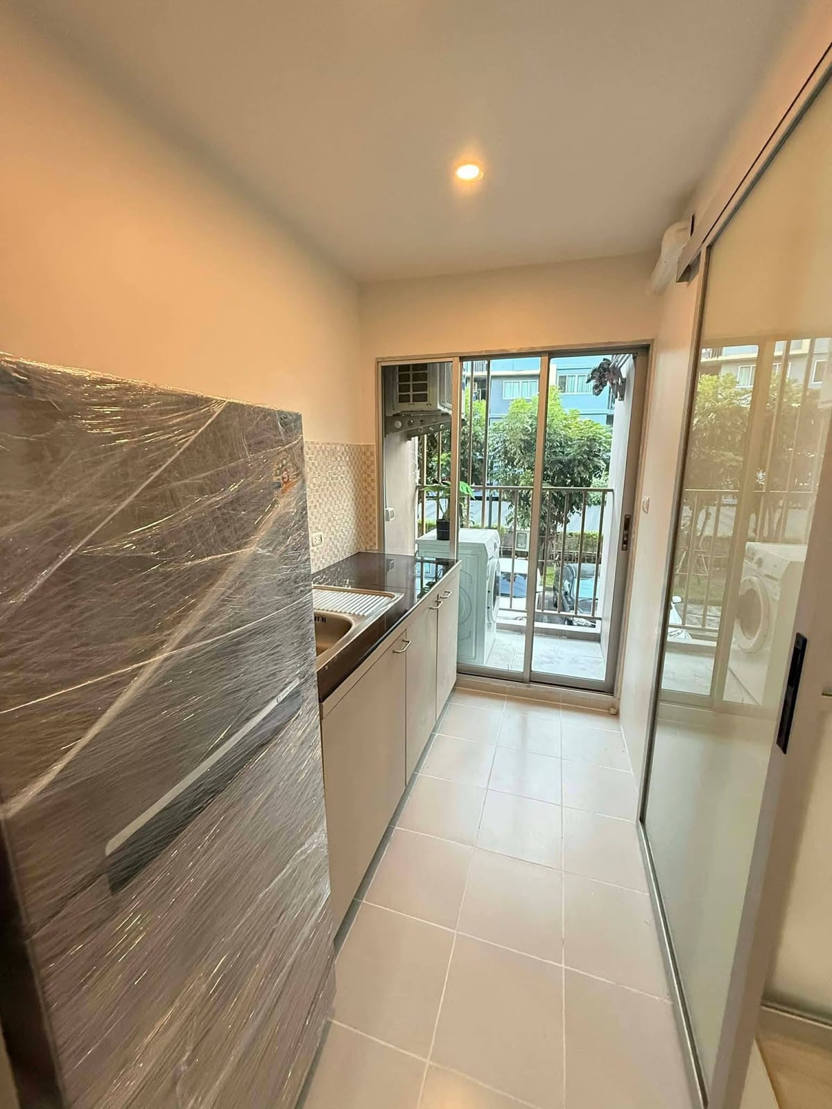 1-Bedroom Condominium for Rent in Kathu, Phuket — interior view