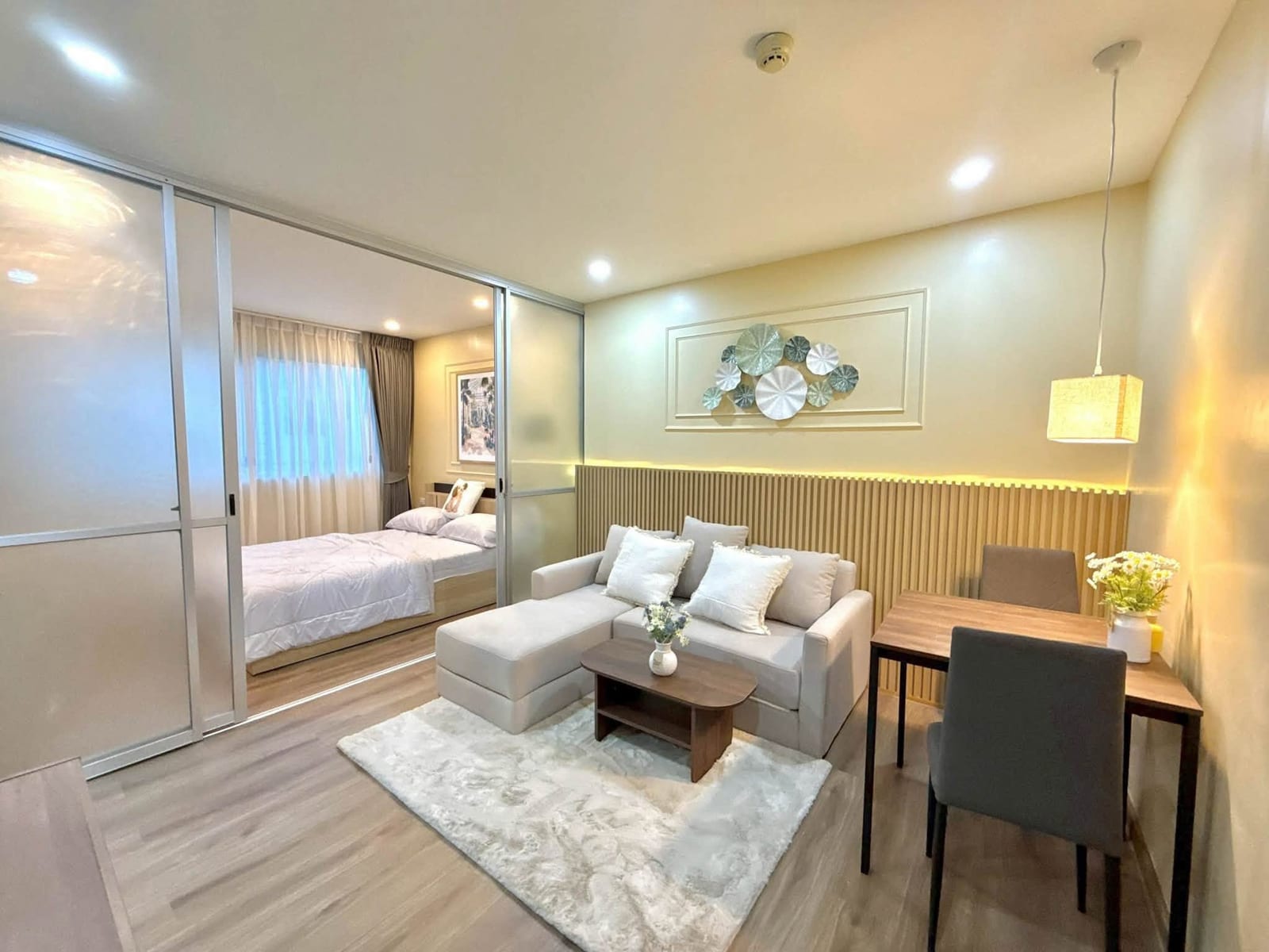 1-Bedroom Condominium for Sale in Kathu, Phuket — interior view