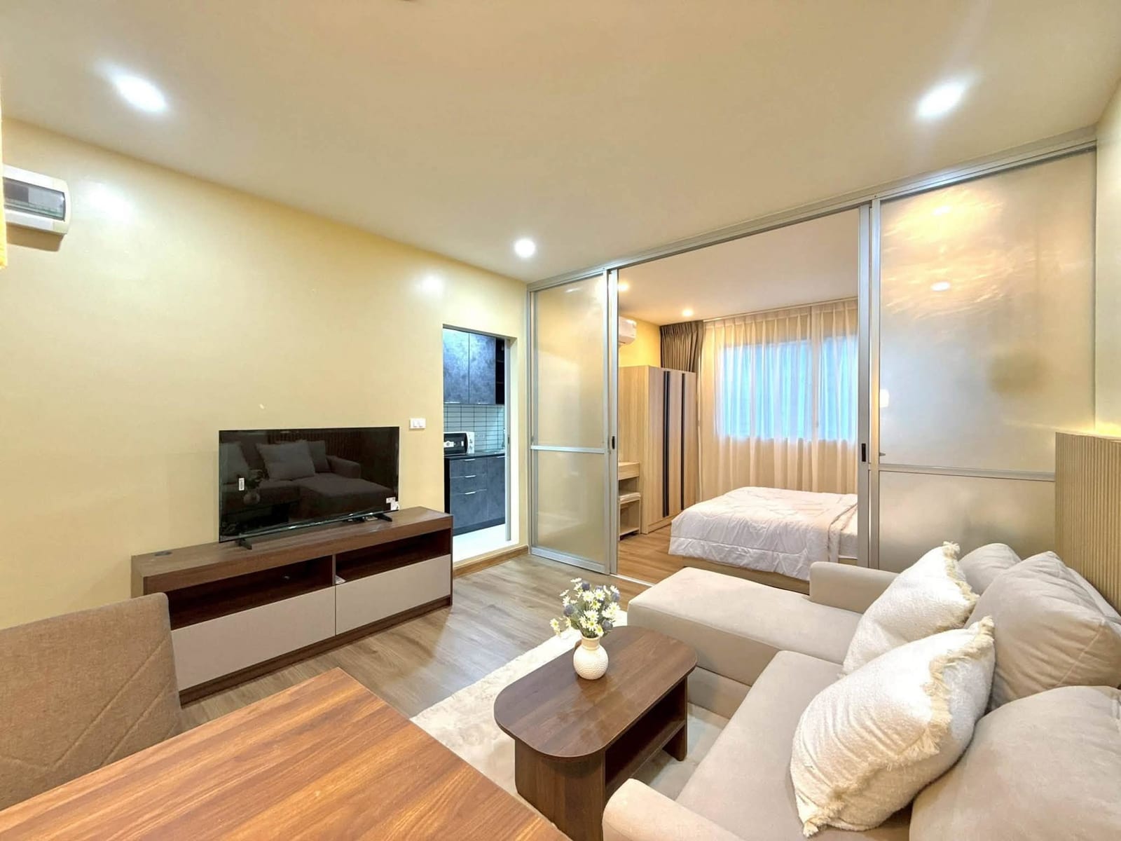 1-Bedroom Condominium for Sale in Kathu, Phuket — interior view