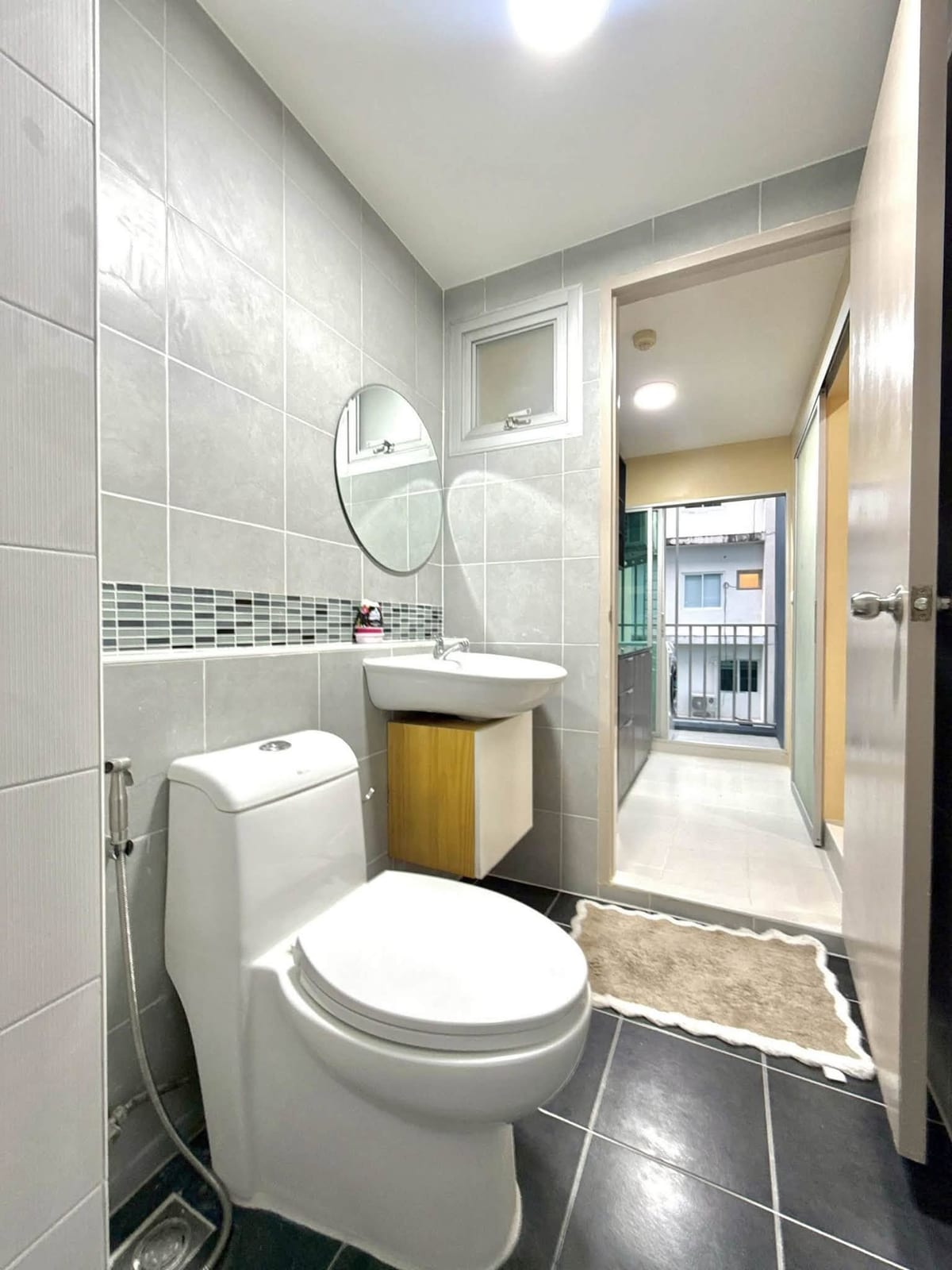 1-Bedroom Condominium for Sale in Kathu, Phuket — interior view