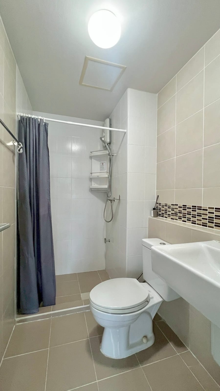 1-Bedroom Condominium for Sale in Kathu, Phuket — interior view