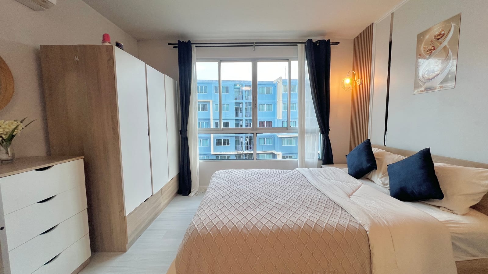 1-Bedroom Condominium for Sale in Kathu, Phuket — interior view