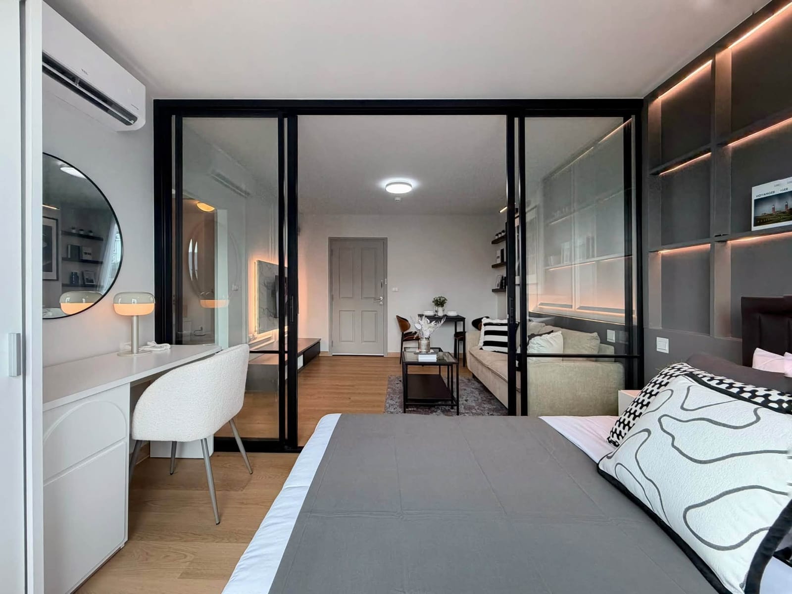 1-Bedroom Condo for Sale in Kathu, Phuket — interior view