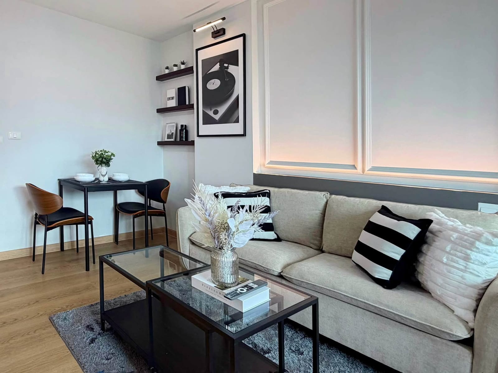 1-Bedroom Condo for Sale in Kathu, Phuket — interior view