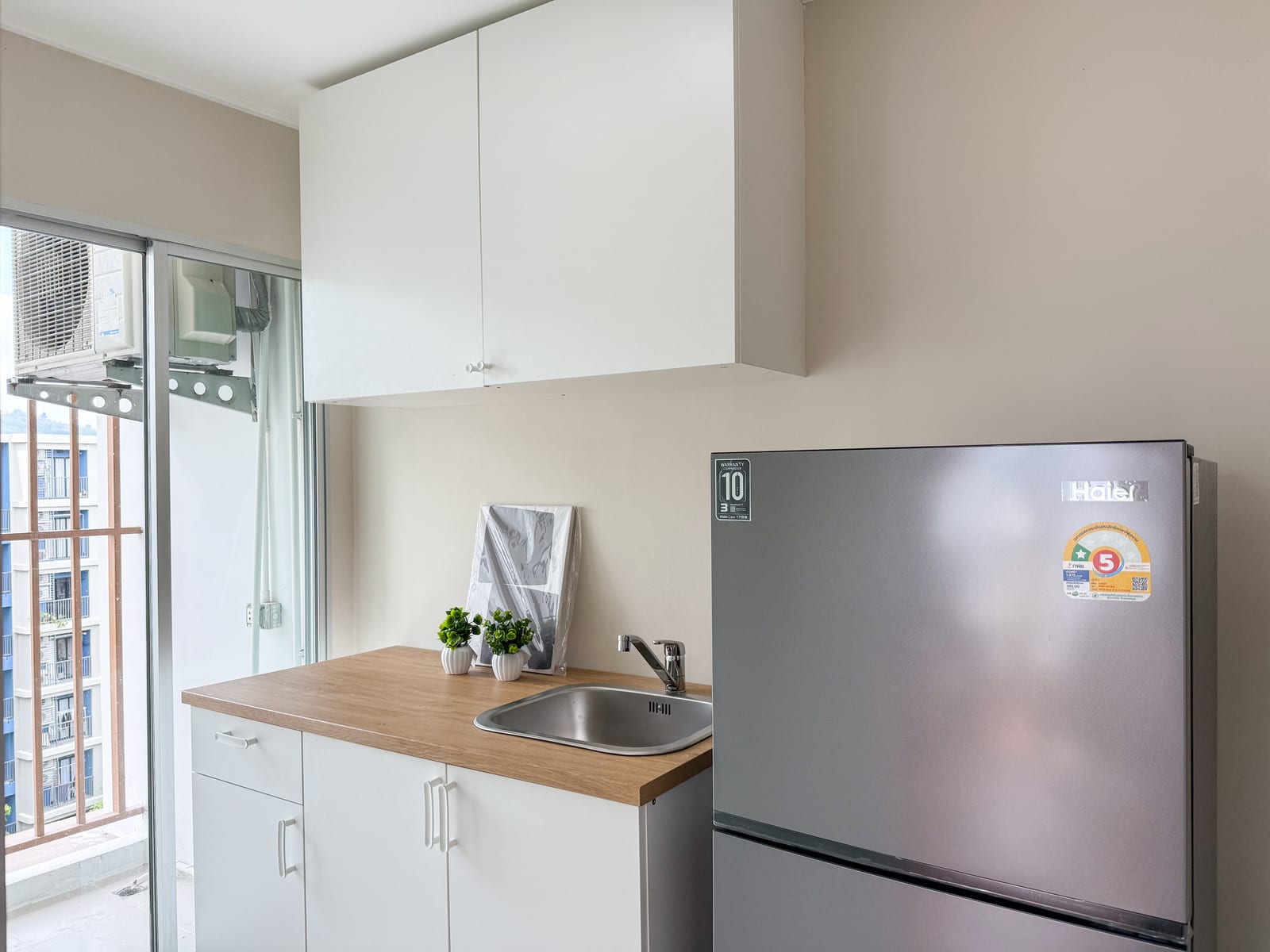 1-Bedroom Condominium for Sale in Kathu, Phuket — interior view