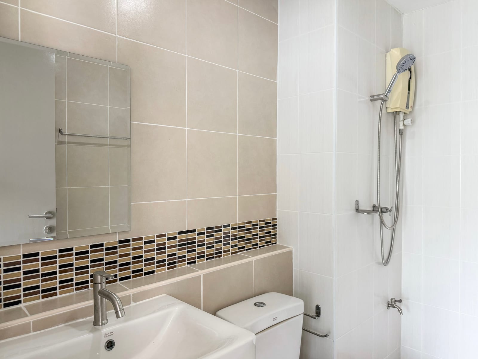 1-Bedroom Condominium for Sale in Kathu, Phuket — interior view