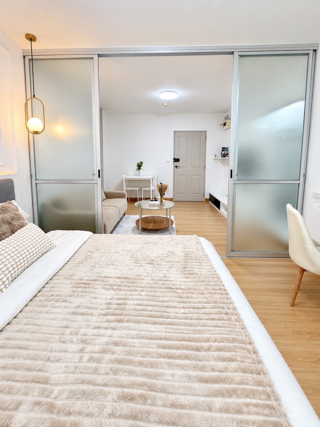 1-Bedroom Condominium for Sale in Kathu, Phuket — interior view
