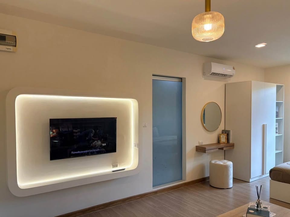 1-Bedroom Condominium for Rent in Kathu, Phuket — interior view