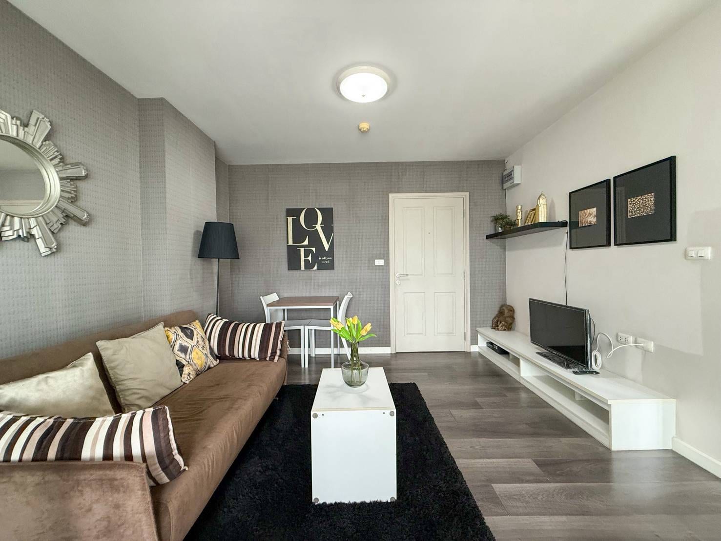1-Bedroom Condominium for Sale in Kathu, Phuket — interior view