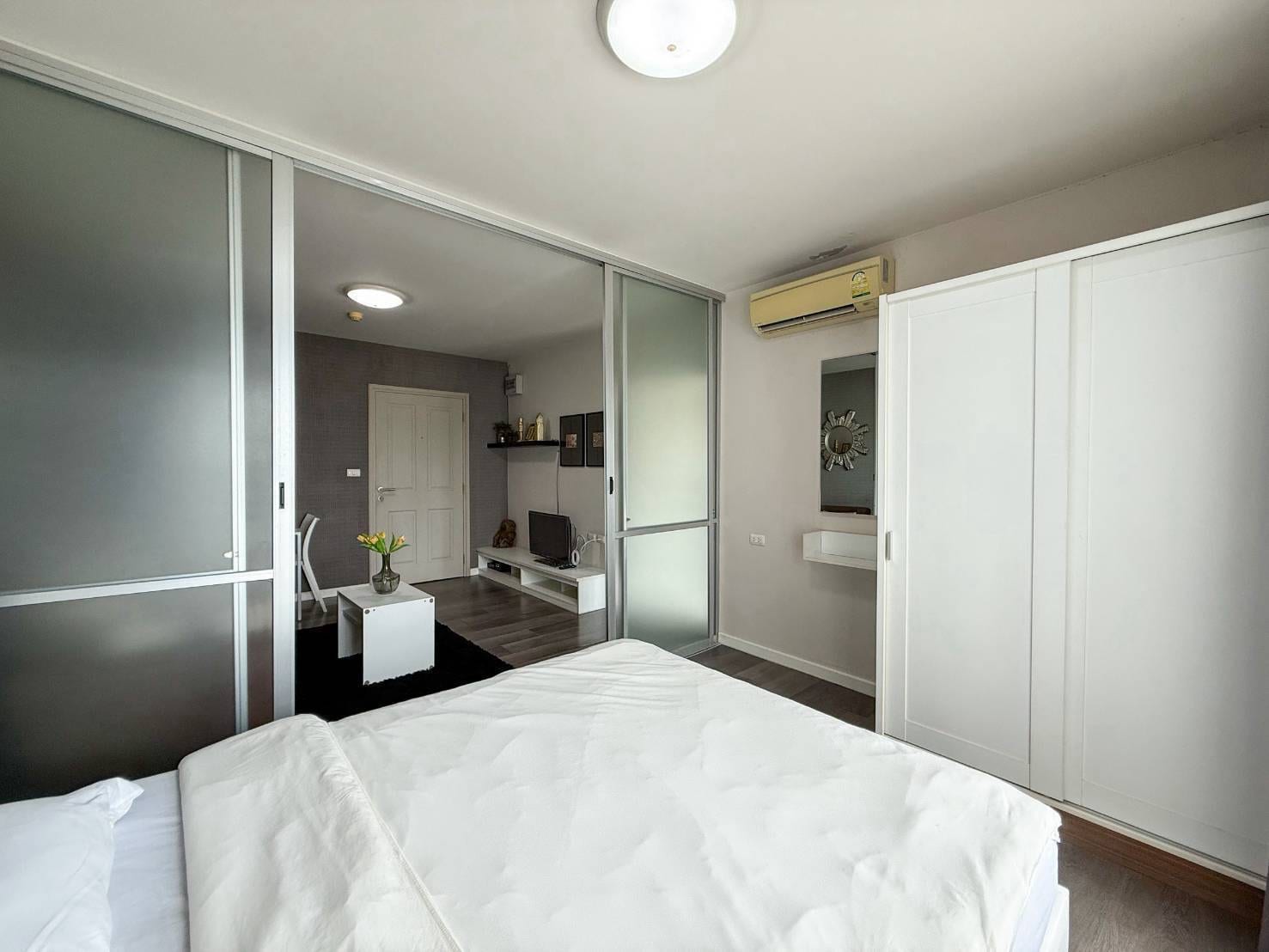 1-Bedroom Condominium for Sale in Kathu, Phuket — interior view
