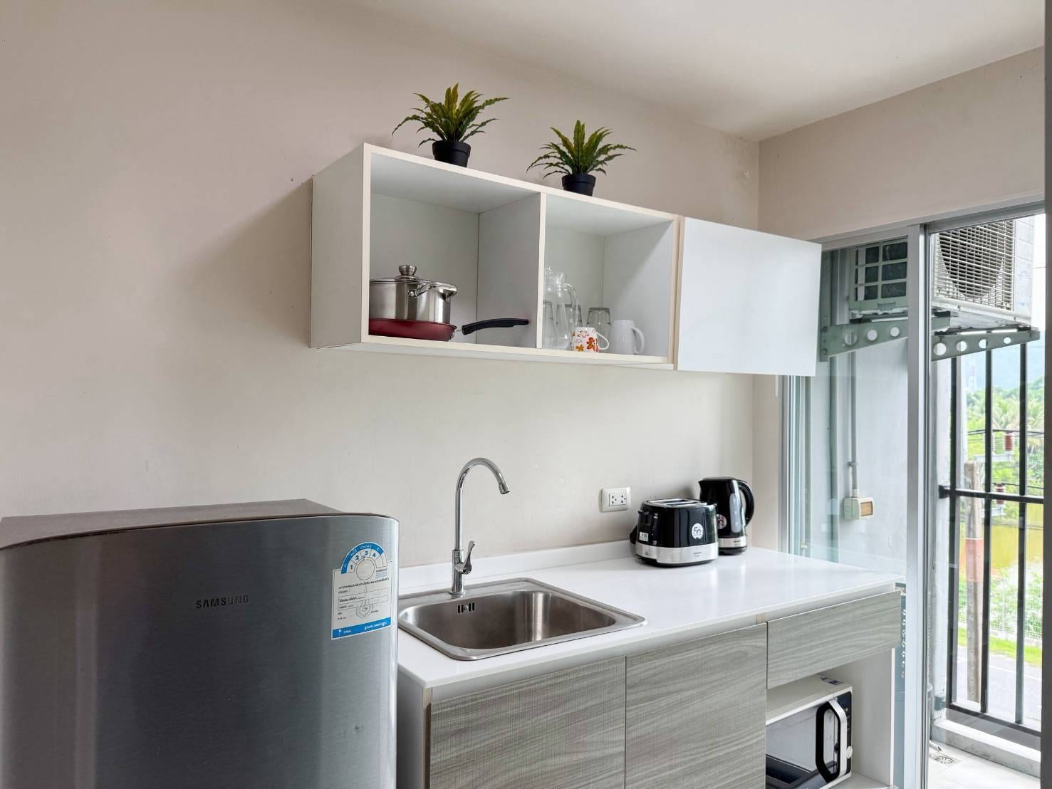 1-Bedroom Condominium for Sale in Kathu, Phuket — interior view