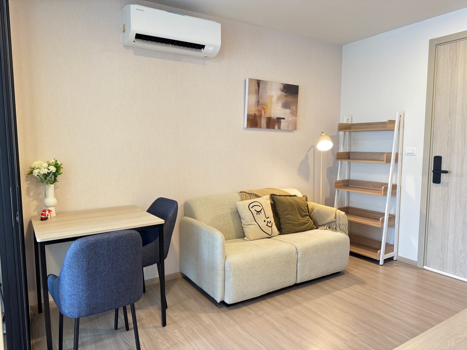 1-Bedroom Condo for Rent in Kathu, Phuket — interior view