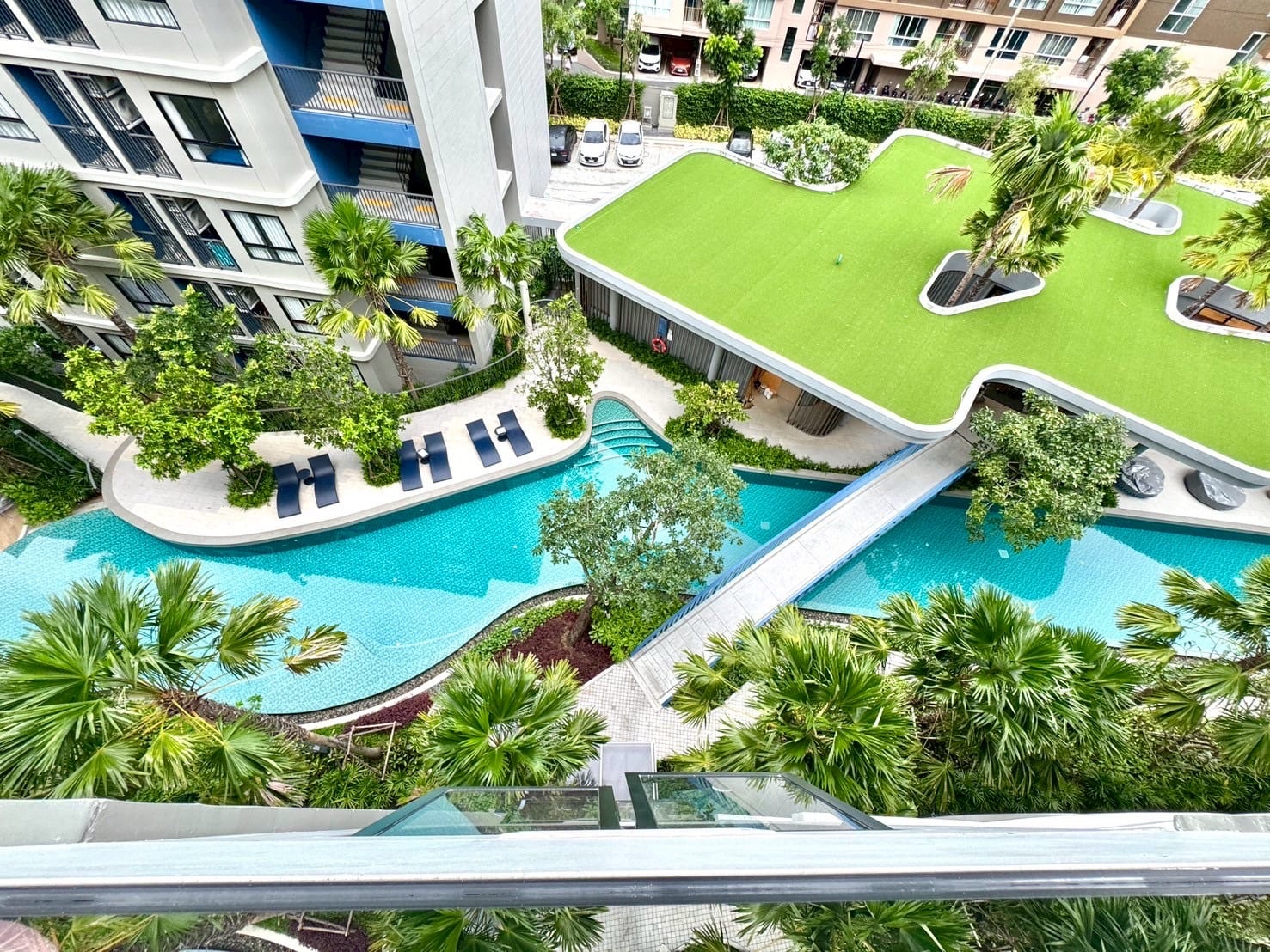1-Bedroom Condo for Rent in Kathu, Phuket — pool view