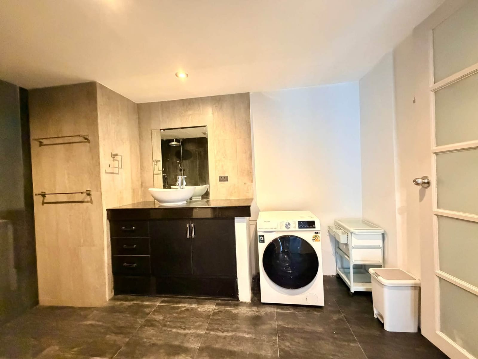 1-Bedroom Condominium for Rent in Kathu, Phuket — interior view